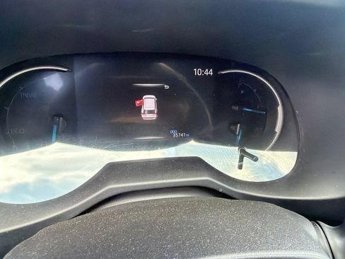Used 2025 Toyota RAV4 LE AWD/4WD image 12