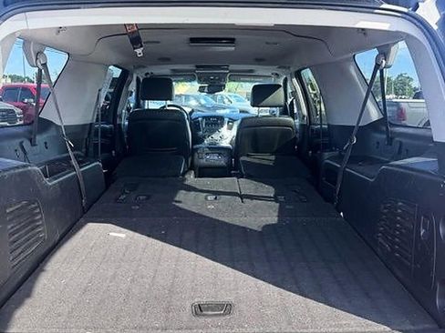 Used 2015 Chevrolet Suburban LT AWD/4WD image 10