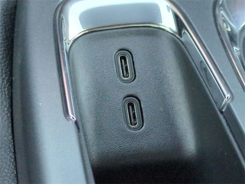 New 2026 Chevrolet Equinox EV LT image 22