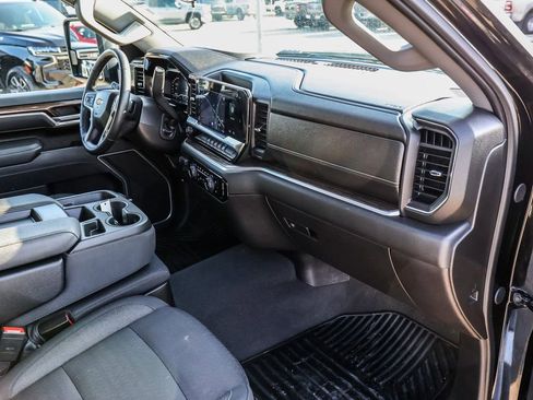 Used 2025 Chevrolet Silverado 2500 LT w/ Convenience Package AWD/4WD image 17