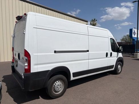 Used 2025 RAM ProMaster 2500 w/ Convenience Group FWD image 2