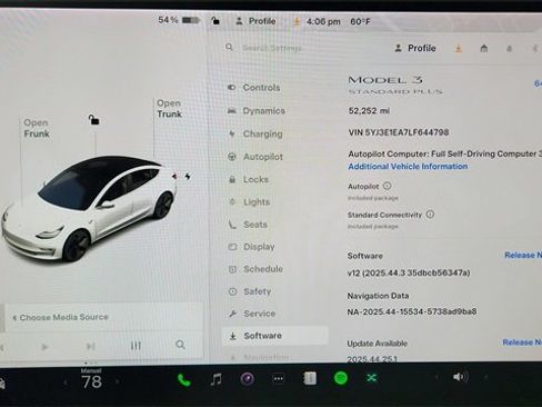 Used 2020 Tesla Model 3 Standard Range Plus image 37