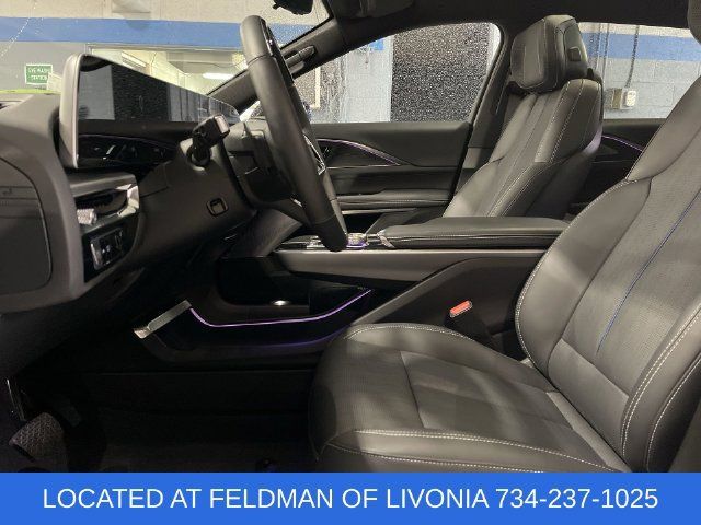 Used 2024 Cadillac Lyriq Luxury w/ LPO, Floor Liner Package AWD/4WD image 20