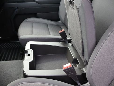 Used 2024 Chevrolet Silverado 1500 LT image 25