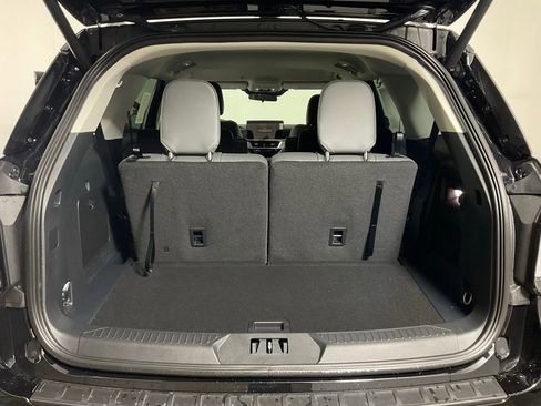 New 2026 Ford Explorer Active RWD image 11