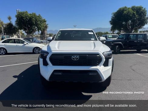 Used 2024 Toyota Tacoma TRD Off-Road AWD/4WD image 8