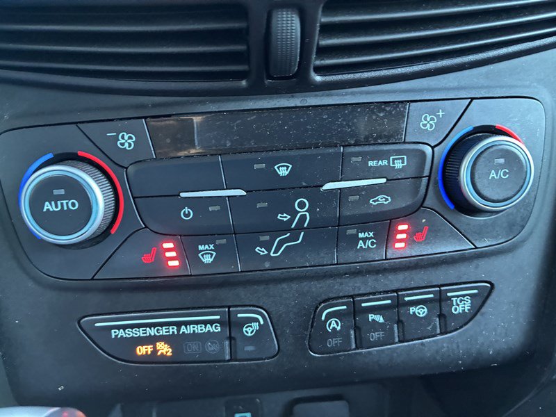 Used 2019 Ford Escape Titanium AWD/4WD image 12