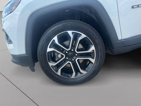 Used 2022 Jeep Compass Limited AWD/4WD image 9