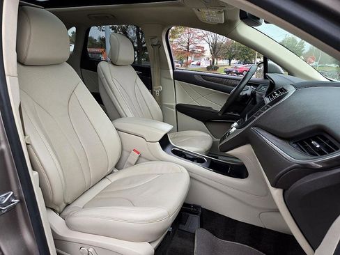 Used 2018 Lincoln MKC Reserve w/ Lincoln MKC Climate Package image 13