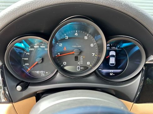 Certified 2018 Porsche Macan w/ Premium Package Plus AWD/4WD image 22