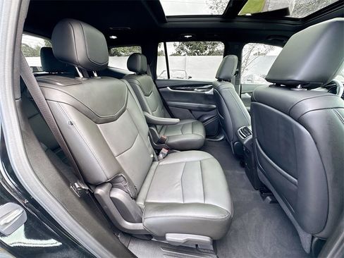 Used 2024 Cadillac XT6 Premium Luxury w/ Technology Package image 31