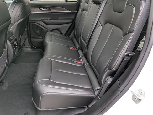 New 2025 Jeep Grand Cherokee Limited w/ Trailer Tow Package image 21