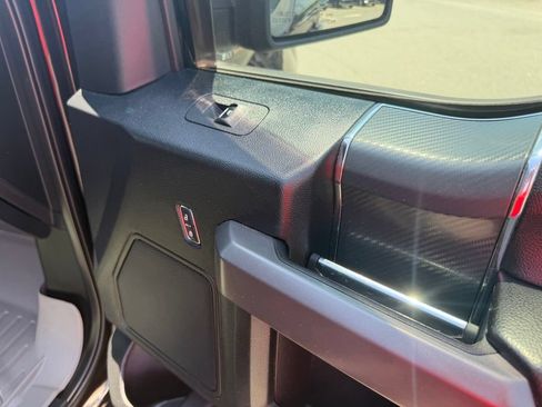 Used 2019 Ford F150 XLT w/ Equipment Group 302A Luxury AWD/4WD image 30