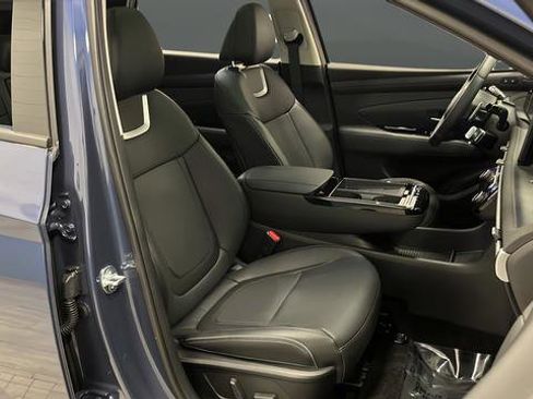 Used 2025 Hyundai Tucson Limited image 11