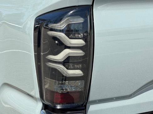 Used 2023 Toyota Tacoma TRD Off-Road w/ Black Out Package (TMS) image 24