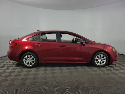 Used 2025 Toyota Corolla LE FWD image 10