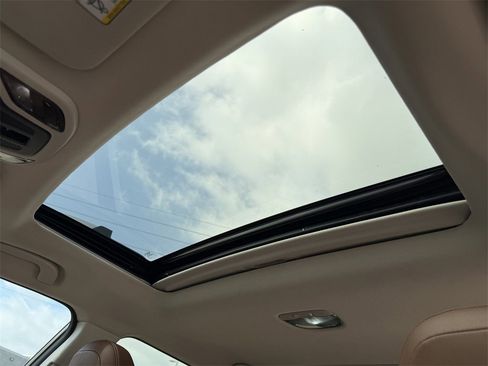 Used 2022 Subaru Outback Touring XT image 29