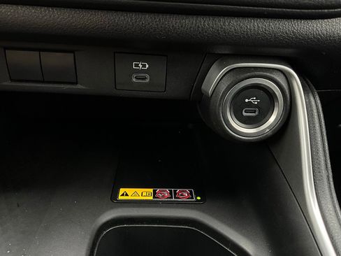 Used 2025 Toyota Grand Highlander FWD image 27