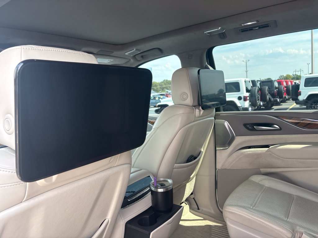 Used 2021 Cadillac Escalade ESV Sport Platinum w/ LPO, ONYX Package AWD/4WD image 17