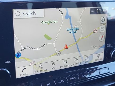 Used 2025 Nissan Pathfinder SL image 14