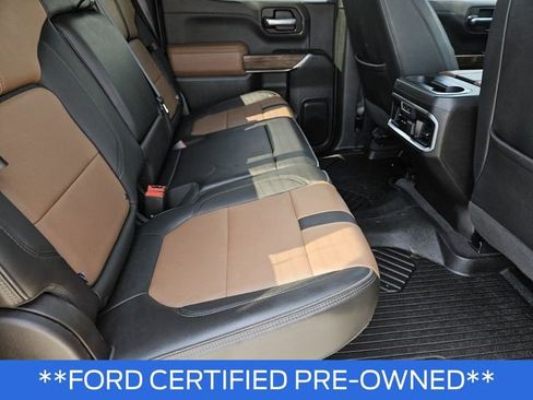 Used 2021 Chevrolet Silverado 1500 High Country w/ Technology Package AWD/4WD image 15
