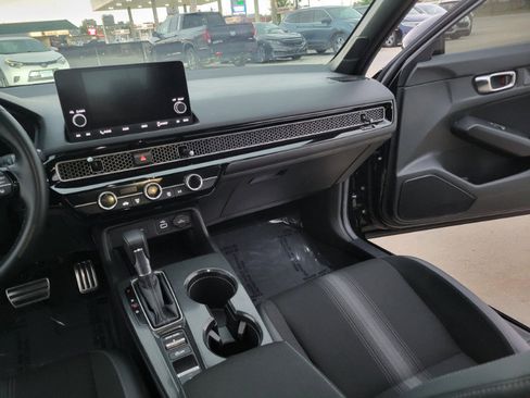 Used 2024 Honda Civic Sport image 27