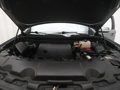 Used 2023 Chevrolet Traverse LT w/ LPO, Floor Liner Package AWD/4WD image 3