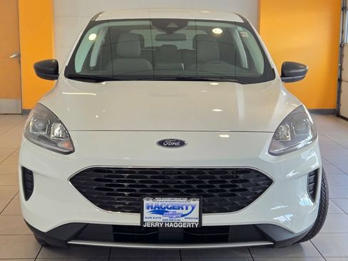 Used 2022 Ford Escape SE FWD image 3