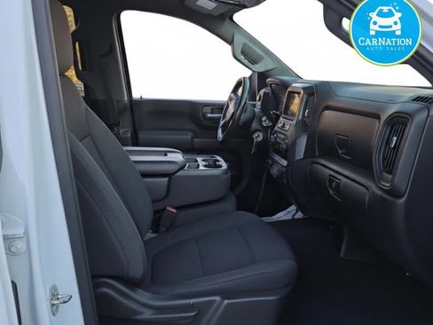 Used 2021 Chevrolet Silverado 2500 Custom w/ Custom Convenience Package image 7