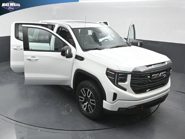 Used 2022 GMC Sierra 1500 AT4 w/ AT4 Premium Package AWD/4WD image 25