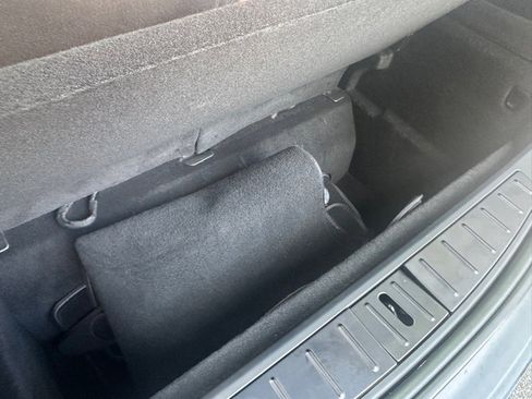 Used 2022 Tesla Model X image 72