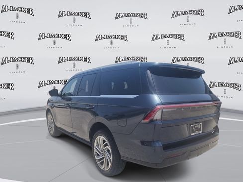 New 2026 Lincoln Navigator Reserve AWD/4WD image 3