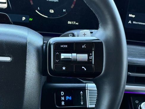 Used 2025 Hyundai Santa Fe Limited image 22