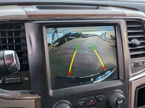 Used 2018 RAM 2500 Laramie w/ Convenience Group image 13