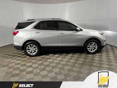 Used 2019 Chevrolet Equinox LT FWD image 5