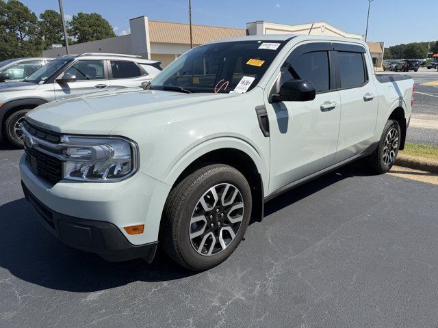 Certified 2024 Ford Maverick Lariat FWD image 1