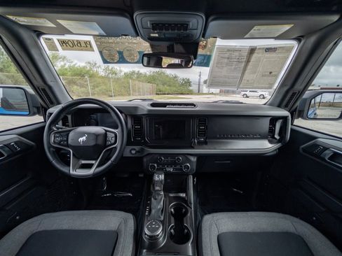 Used 2023 Ford Bronco Big Bend image 16