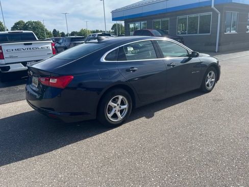 Used 2018 Chevrolet Malibu LS FWD image 9