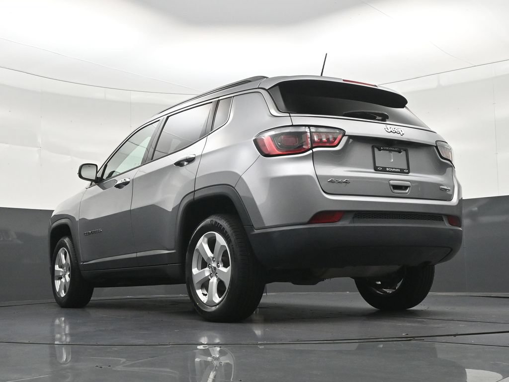 Used 2019 Jeep Compass Latitude AWD/4WD image 25