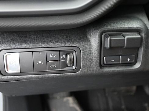 New 2025 Chevrolet Silverado EV LT image 37