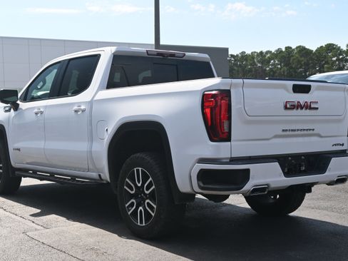 Used 2020 GMC Sierra 1500 AT4 w/ AT4 Premium Package image 11