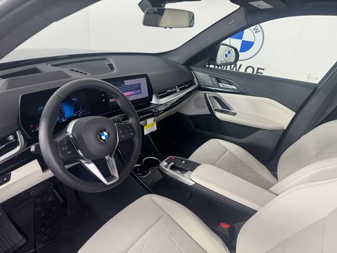 New 2026 BMW X1 xDrive28i w/ Technology Package AWD/4WD image 11