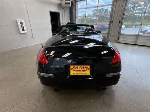 Used 2006 Nissan 350Z Grand Touring RWD image 28