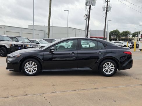 Used 2026 Toyota Camry LE FWD image 6