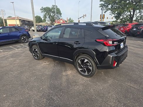 Used 2025 Subaru Crosstrek 2.5i Limited w/ Crosstrek Mirror Package image 5