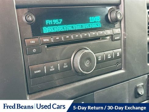 Used 2017 Chevrolet Express 3500 image 15