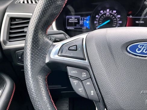 Used 2020 Ford Edge ST-Line w/ Cold Weather Package image 20