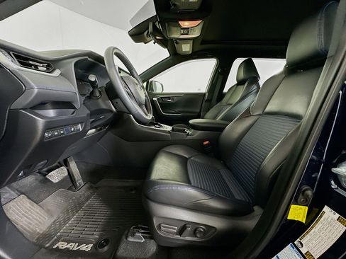 Used 2020 Toyota RAV4 XSE image 13