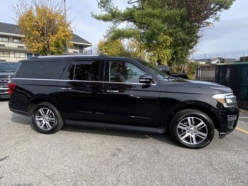Used 2024 Ford Expedition Max Limited image 9