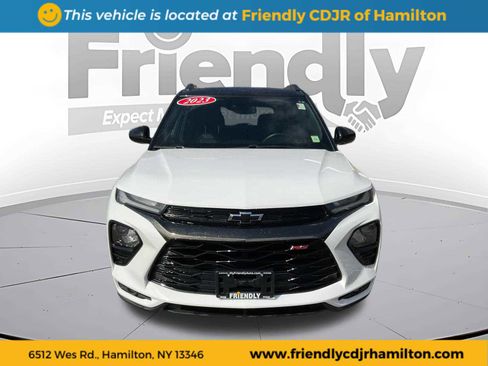Used 2023 Chevrolet TrailBlazer RS w/ Convenience Package image 2